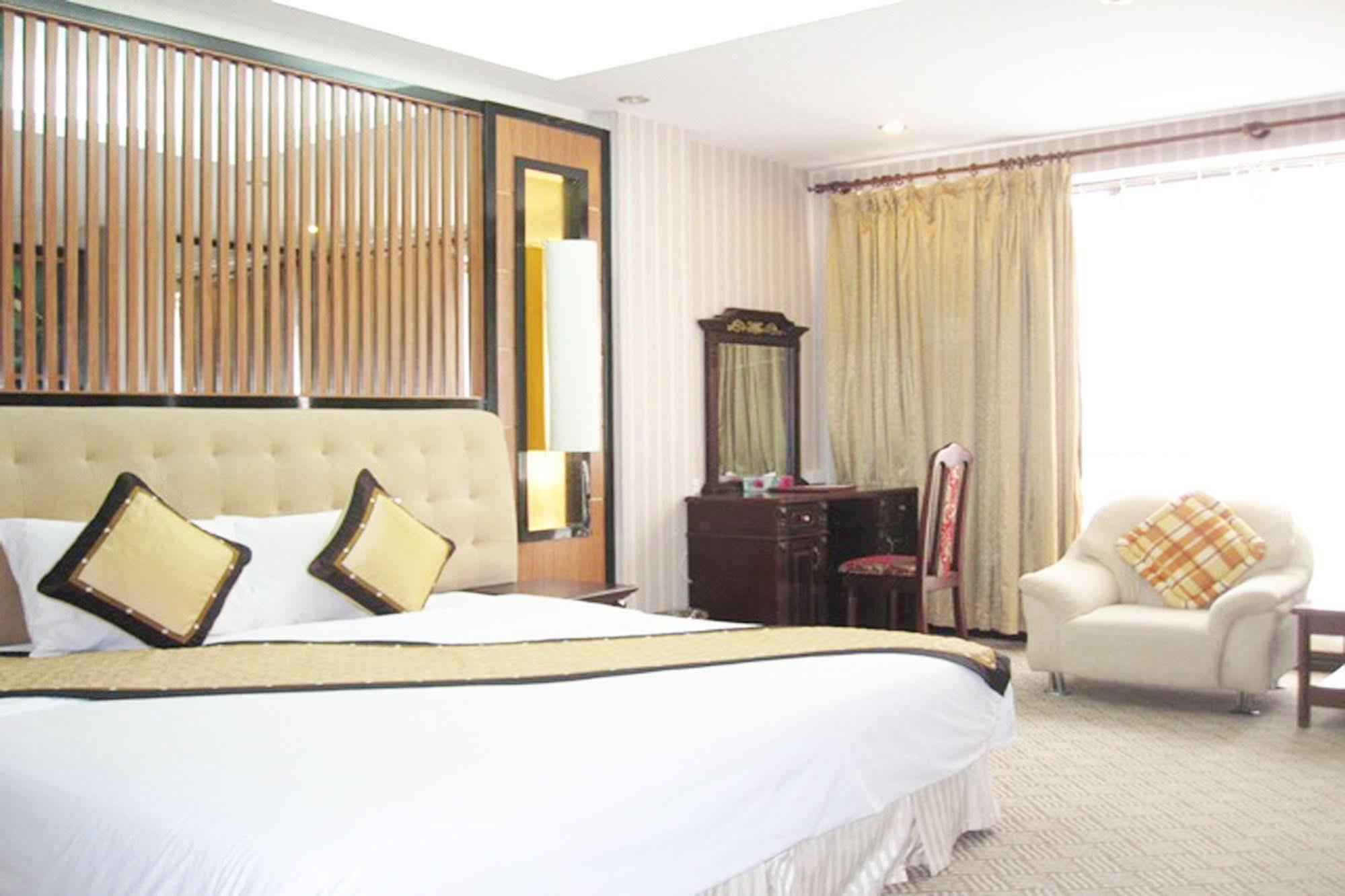 Oasis Hanoi Hotel Exterior foto